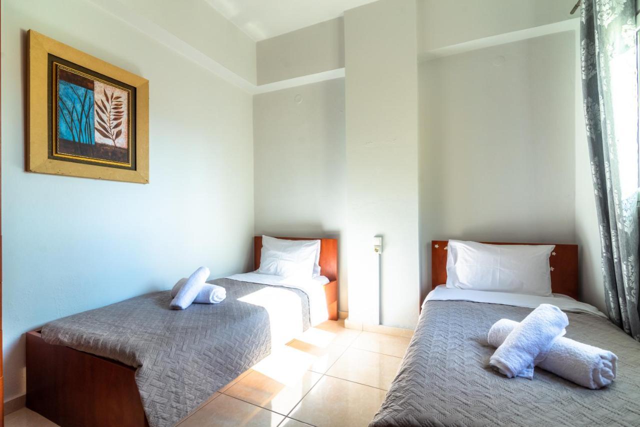 Spacious House With Seaview Candia Esterno foto